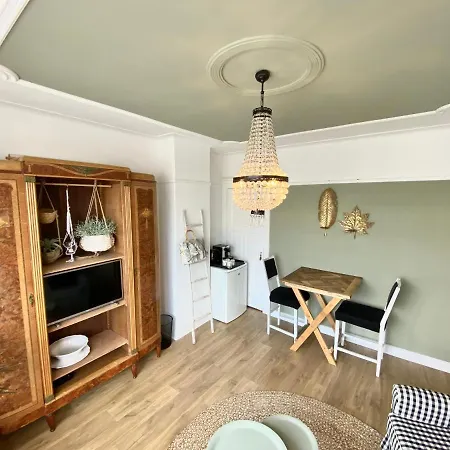 Bb4you Aan Zee 400 Meter Van Het Strand Bed & Breakfast *
